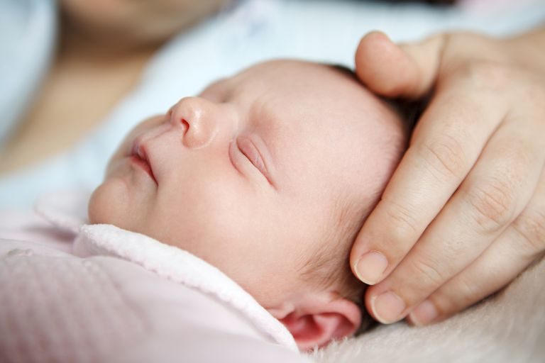 Hướng dẫn thủ tục đăng ký khai sinh cho con khi cha mẹ chưa đăng ký kết hôn 1 Hướng dẫn làm thủ tục giấy khai sinh, hộ khẩu cho bé sinh năm 2019 đúng quy định, nhanh chóng cha mẹ cần biết -