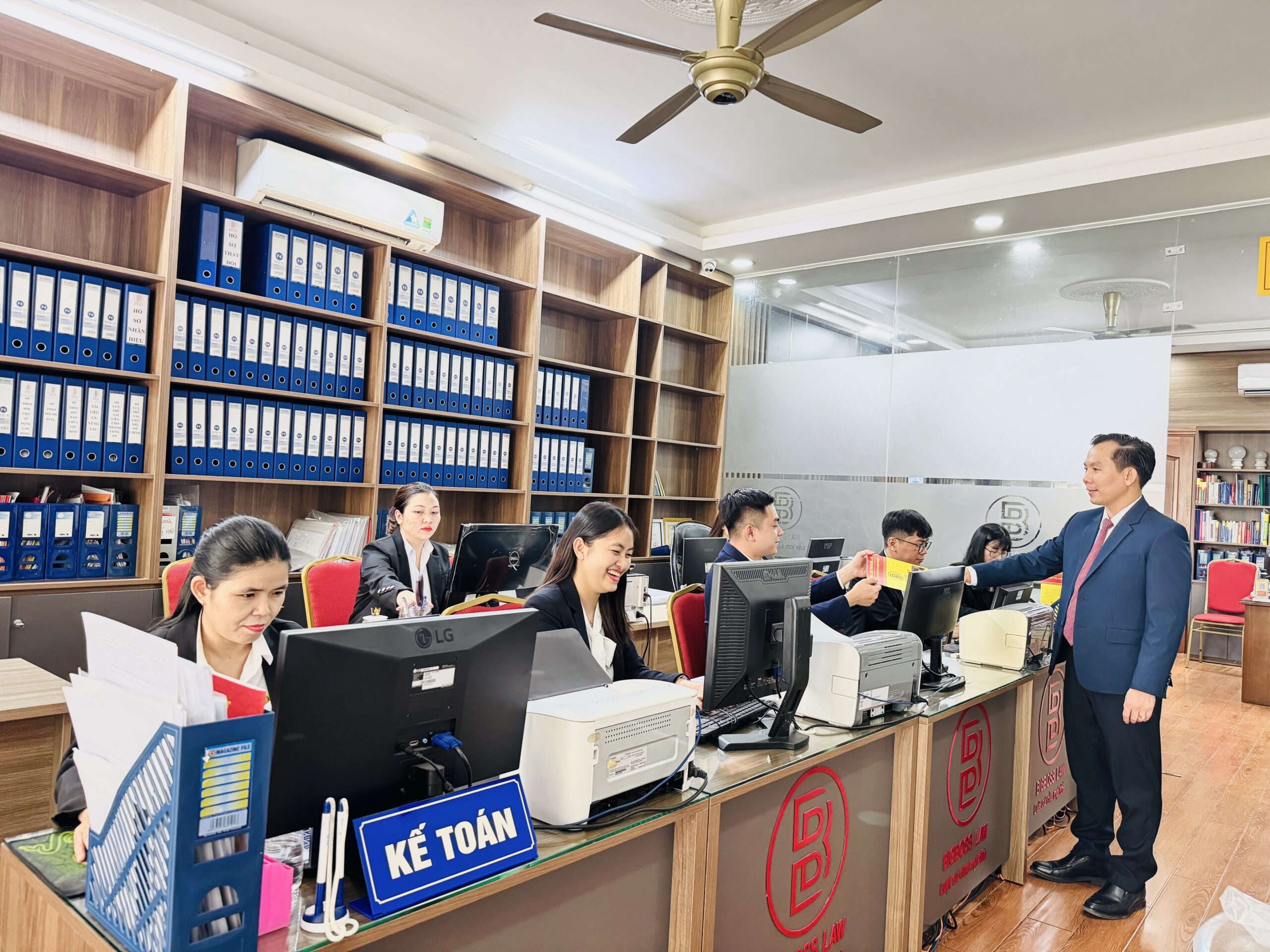 Giới thiệu Hãng Luật Bigboss law