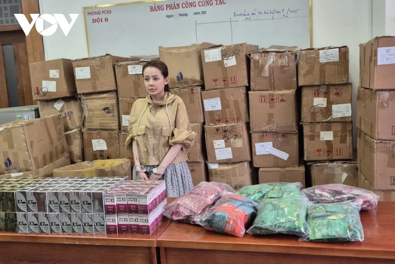 anh 2 ngan 98 va tang vat thu giu.jpeg