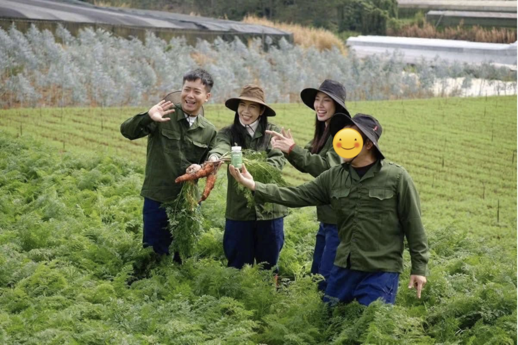 Toàn cảnh vụ kẹo Kera trước ngày xét xử hoa hậu Thùy Tiên, Quang Linh Vlogs, Hằng Du Mục 3 Anh man hinh 2025 11 18 luc 14.17.44