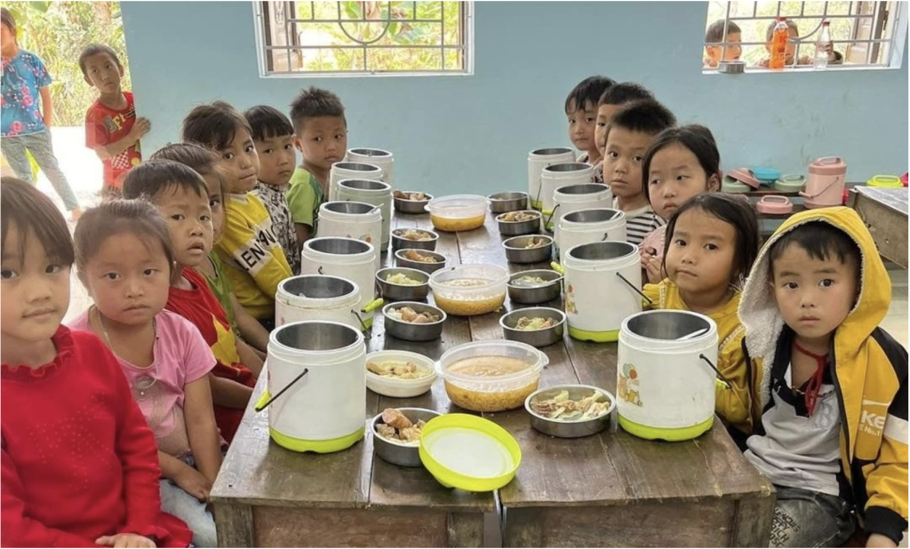 Dự án “Nuôi Em” trước tâm bão dư luận